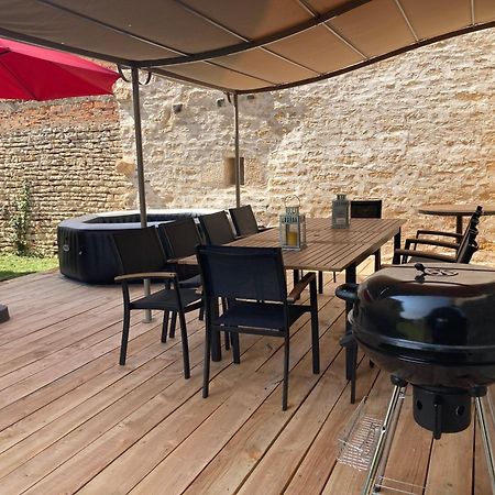 Le Presbytere - Touillon, Jacuzzi, 4 Chambres Pour 10 外观 照片