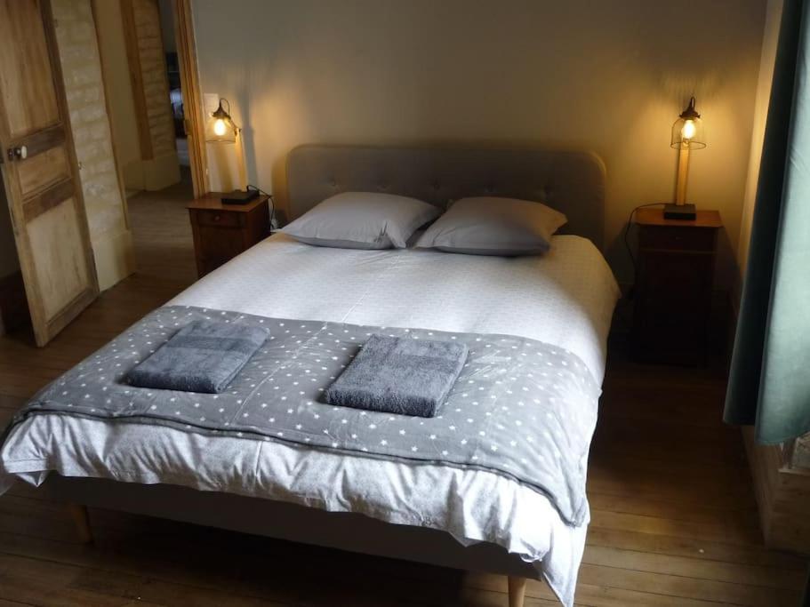 Le Presbytere - Touillon, Jacuzzi, 4 Chambres Pour 10 外观 照片